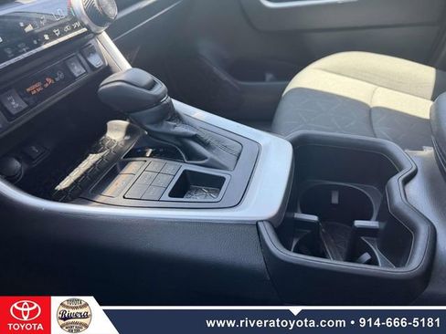 Used 2022 Toyota RAV4 XLE w/ Convenience Package AWD/4WD image 20