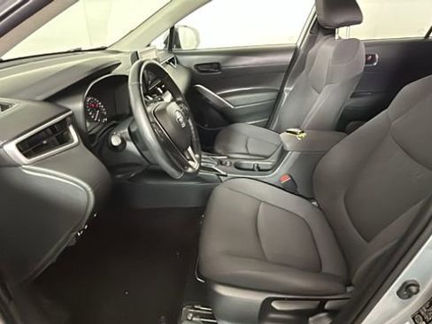 Used 2023 Toyota Corolla Cross LE AWD/4WD image 11