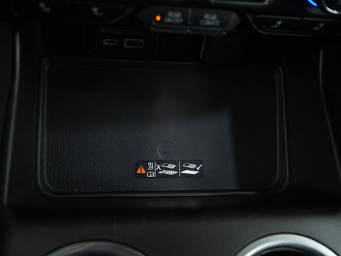 Used 2021 Chevrolet Tahoe Z71 w/ Luxury Package image 25