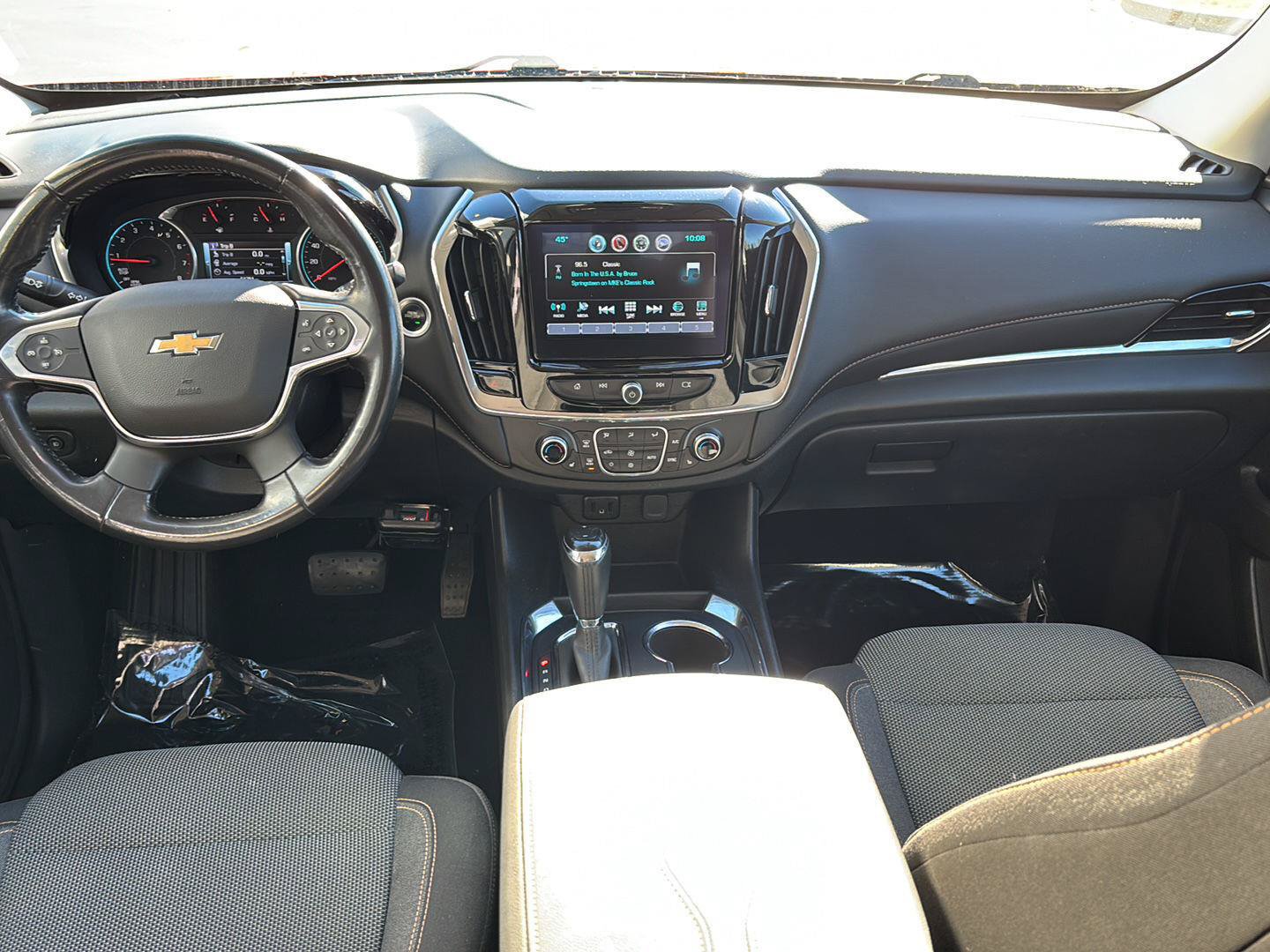 Used 2018 Chevrolet Traverse LT w/ LPO, Floor Liner Package AWD/4WD image 9