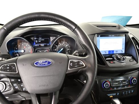 Used 2018 Ford Escape Titanium w/ Ford Safe & Smart Package AWD/4WD image 16