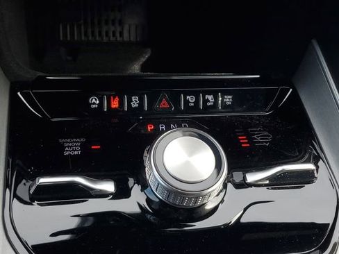 New 2026 Jeep Grand Wagoneer Limited AWD/4WD image 33