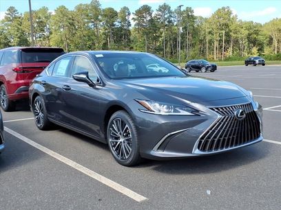 New 2025 Lexus ES 300h w/ Premium Package