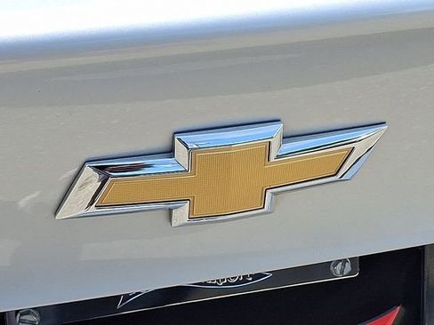 Used 2021 Chevrolet Malibu LT FWD image 26