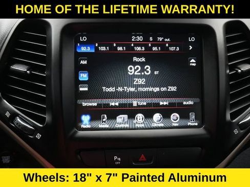 Used 2018 Jeep Cherokee Limited AWD/4WD image 23