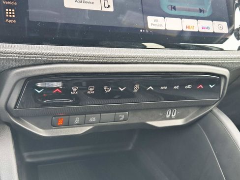 New 2026 Jeep Cherokee Laredo image 23