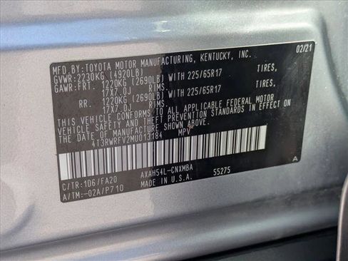 Used 2021 Toyota RAV4 XLE w/ Carpet Mat Package (TMS) image 24