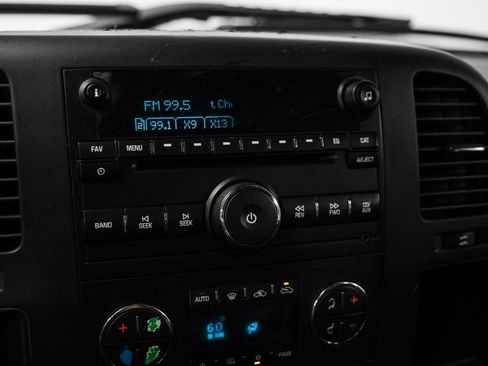 Used 2014 Chevrolet Silverado 3500 LT w/ Texas Edition image 24