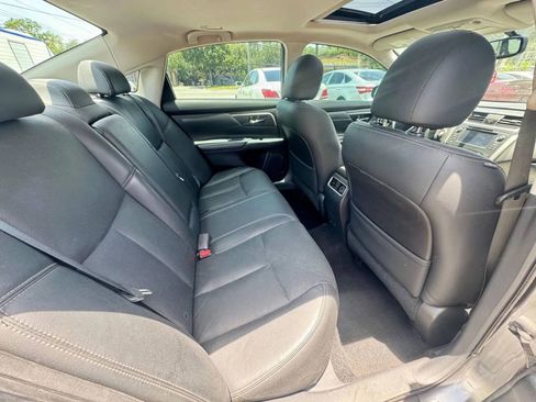 Used 2016 Nissan Altima 2.5 SL w/ 2.5 Technology Package FWD image 15