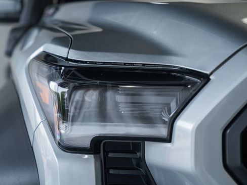 New 2026 Toyota Tacoma 4x4 Double Cab Hybrid image 11