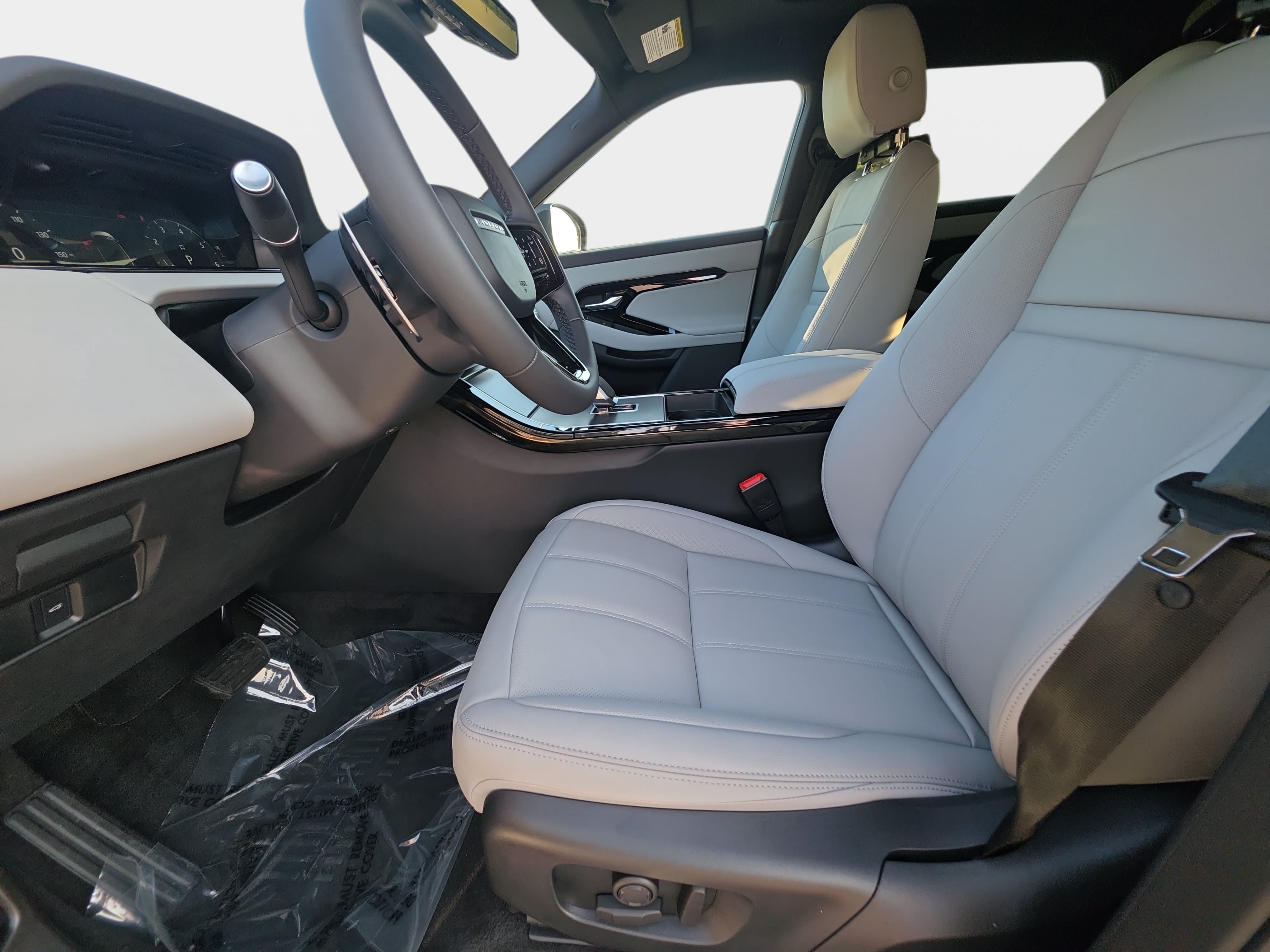 New 2026 Land Rover Range Rover Evoque S AWD/4WD image 15