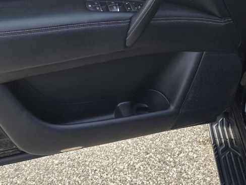 Used 2017 INFINITI QX80 4WD image 8