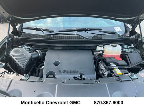 Used 2023 Chevrolet Traverse LT w/ LT Premium Package image 28