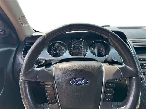Used 2012 Ford Taurus SEL FWD image 16