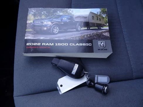 Used 2022 RAM 1500 Classic SLT image 29