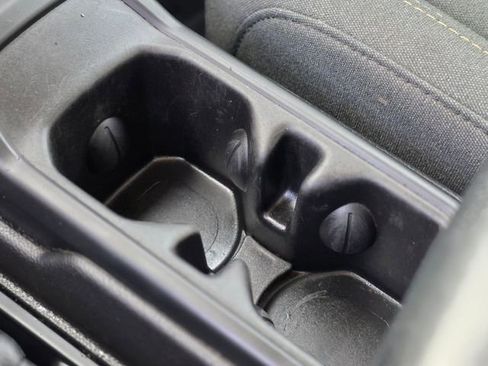 Used 2024 Jeep Wrangler Sport S image 35