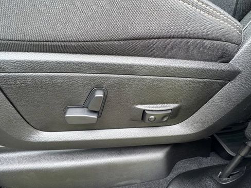 New 2026 RAM 2500 Big Horn AWD/4WD image 40