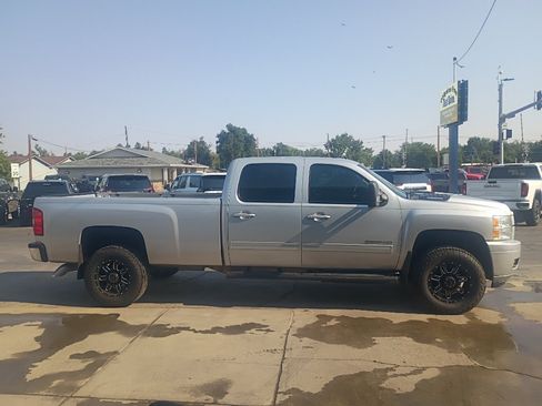 Used 2012 Chevrolet Silverado 3500 LTZ w/ LTZ Plus Package AWD/4WD image 5