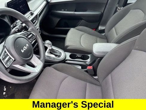 Used 2024 Kia Forte LXS FWD image 11