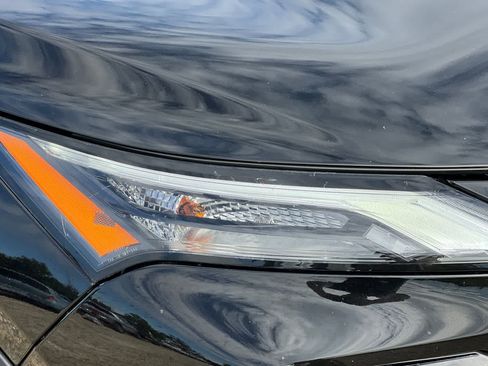 Used 2025 Nissan Rogue SV AWD/4WD image 34