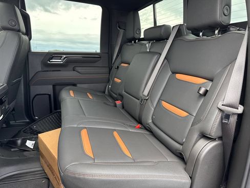 New 2026 GMC Sierra 2500 AT4 w/ AT4 Premium Plus Package AWD/4WD image 32