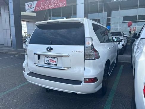Used 2022 Lexus GX 460 Premium w/ Premium Package AWD/4WD image 5