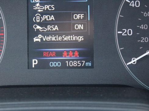 Used 2023 Toyota Corolla SE image 33