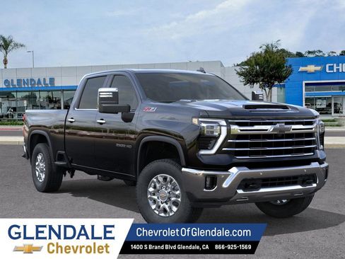 New 2026 Chevrolet Silverado 2500 LTZ w/ LTZ Plus Package AWD/4WD image 7