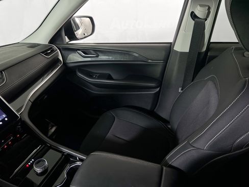 Used 2023 Jeep Grand Cherokee Laredo w/ Trailer Tow Prep Group (B) image 21