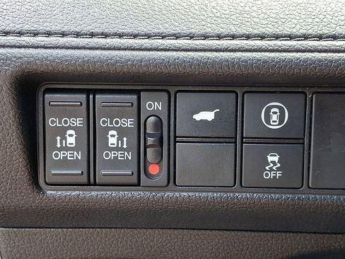 Used 2022 Honda Odyssey EX-L image 27