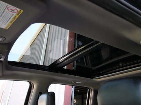 Used 2019 Ford F350 Lariat w/ Lariat Ultimate Package AWD/4WD image 39