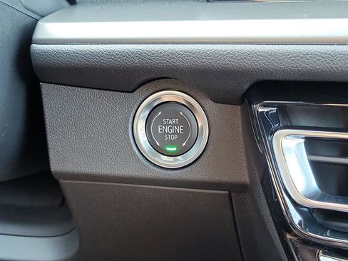 New 2025 Chevrolet Traverse LT w/ Enhanced Driving Package image 16