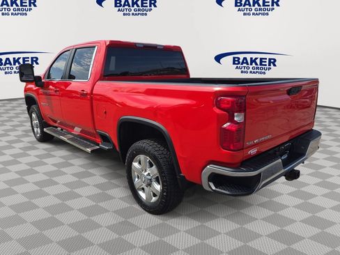 Used 2022 Chevrolet Silverado 2500 LT w/ Convenience Package AWD/4WD image 6