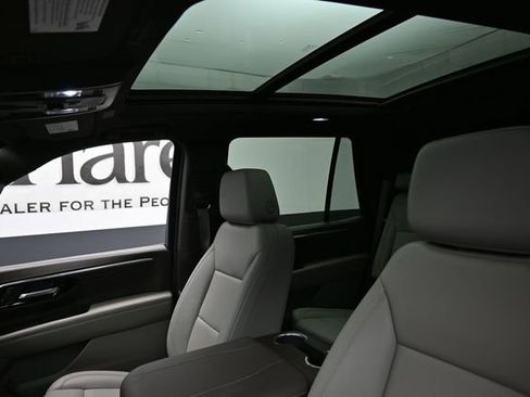 Used 2025 Chevrolet Tahoe LT w/ Advanced Technology Package AWD/4WD image 17
