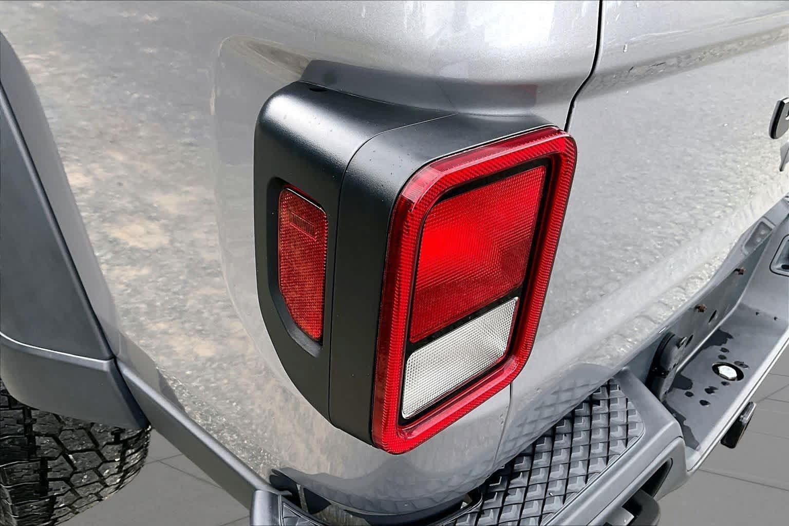 Used 2020 Jeep Gladiator Sport w/ Quick Order Package 24S AWD/4WD image 29