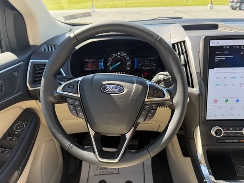 Certified 2024 Ford Edge Titanium w/ Titanium Elite Package AWD/4WD image 16
