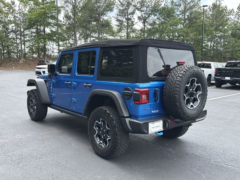 Used 2022 Jeep Wrangler Unlimited Rubicon 4xe AWD/4WD image 6