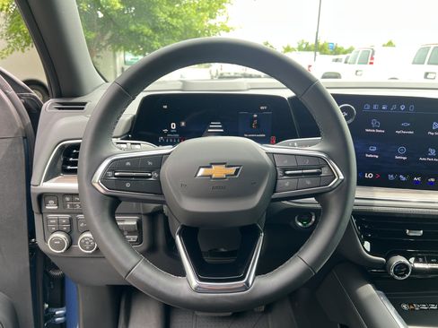 New 2026 Chevrolet Tahoe Premier w/ Sun And Tow Package AWD/4WD image 19