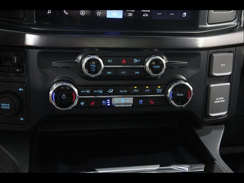 Used 2026 Ford F250 Lariat w/ Black Appearance Package AWD/4WD image 17