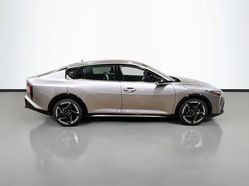 New 2026 Kia K4 GT-Line image 8