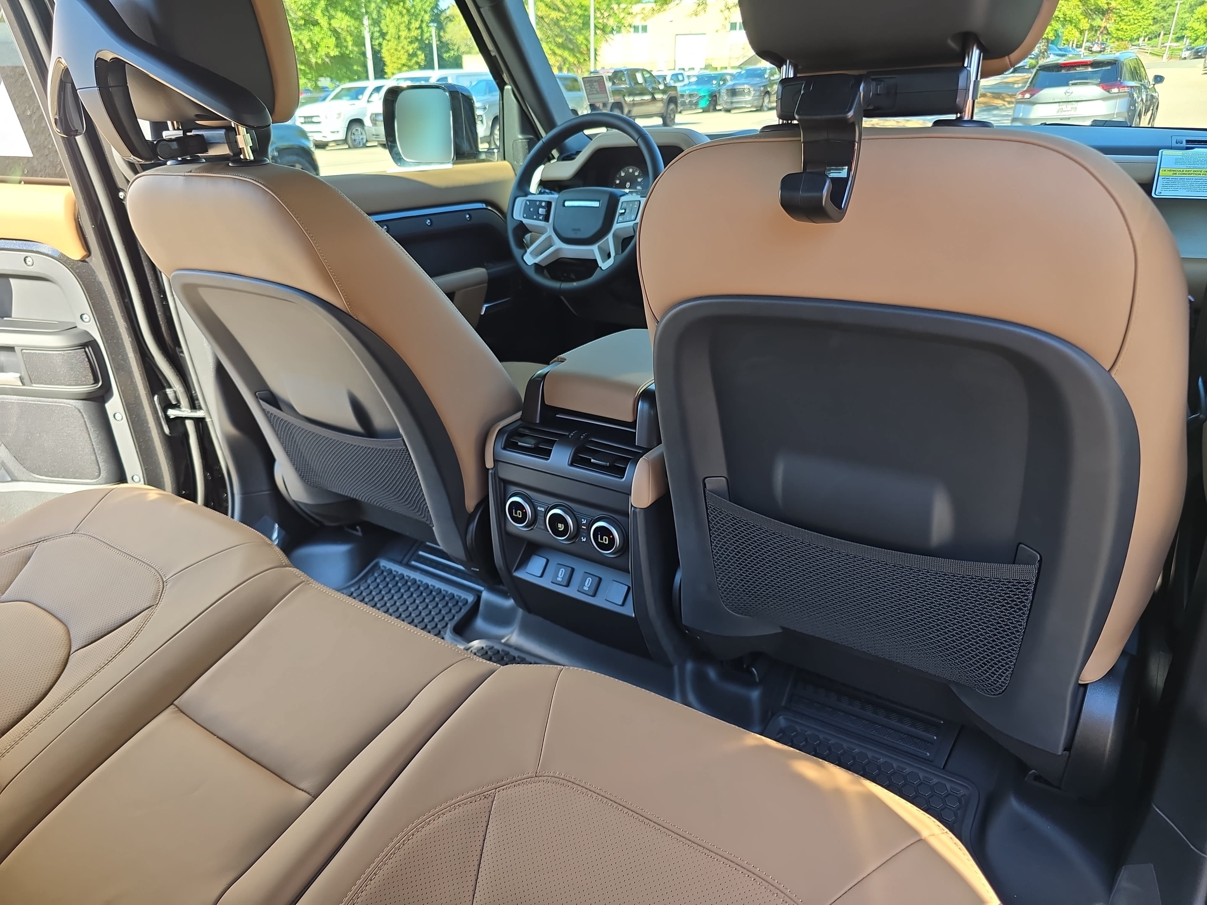 New 2026 Land Rover Defender 110 X-Dynamic SE AWD/4WD image 11