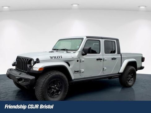 Used 2022 Jeep Gladiator Sport AWD/4WD image 1