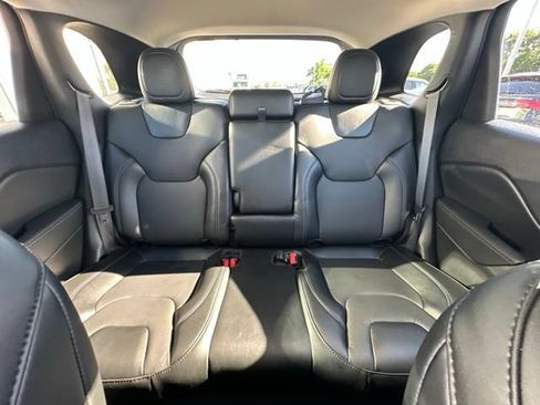 Used 2022 Jeep Cherokee Latitude Lux AWD/4WD image 25