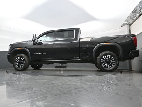 Used 2024 GMC Sierra 2500 Denali Ultimate AWD/4WD image 31