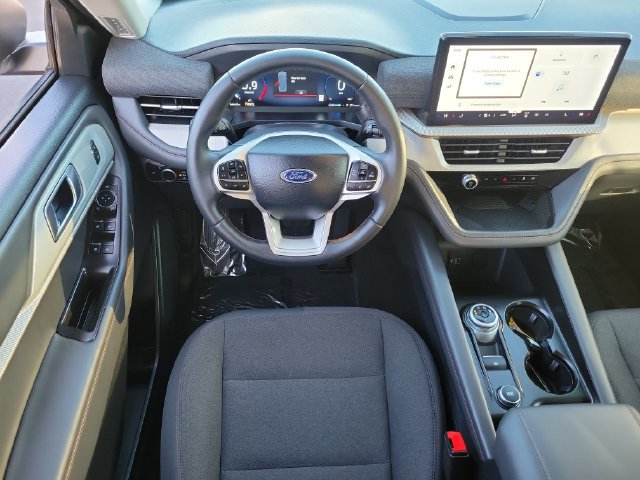 Used 2026 Ford Explorer Active RWD image 7