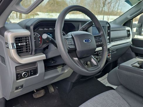 New 2025 Ford F250 XLT w/ 360-Degree Camera Package AWD/4WD image 16