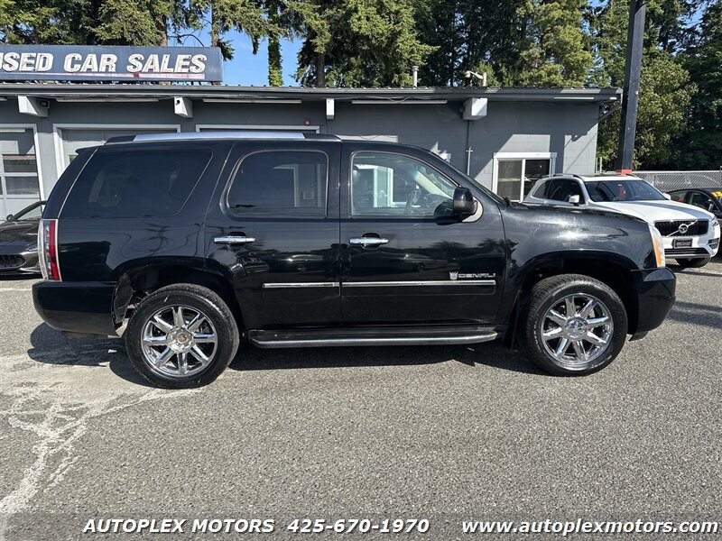 Used 2011 GMC Yukon Denali AWD/4WD image 7