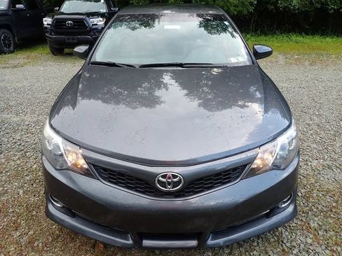 Used 2013 Toyota Camry SE FWD image 8