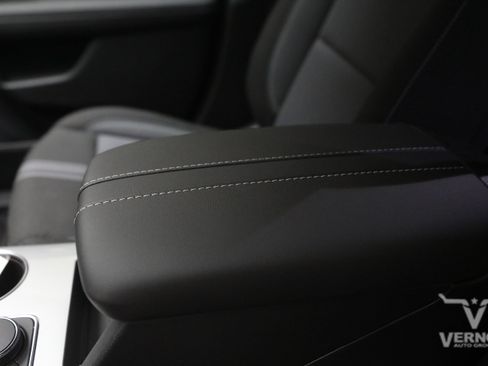 New 2026 Chevrolet Blazer LT FWD image 15
