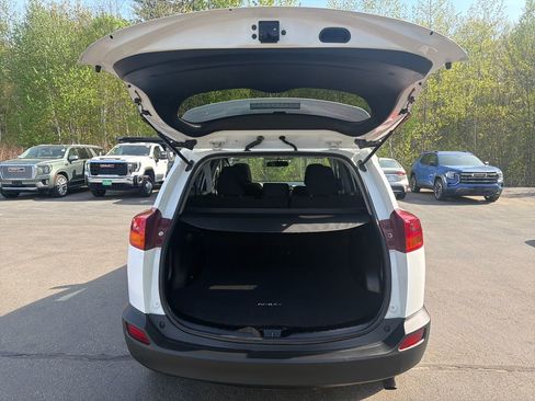 Used 2014 Toyota RAV4 XLE AWD/4WD image 25